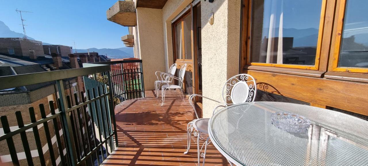 Appartement Flor De Nieve à Jaca Extérieur photo